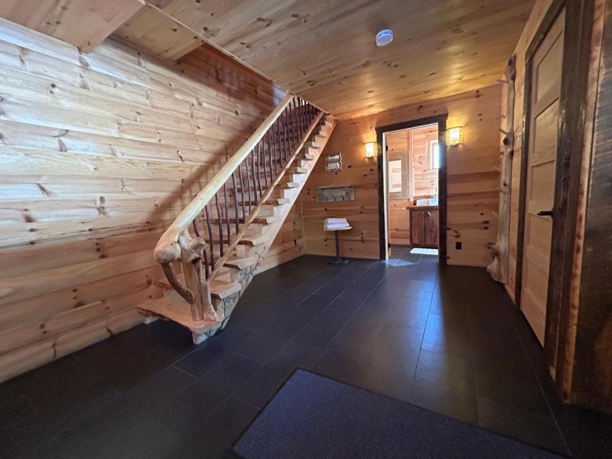 Husky - Chalets De Moh - Jacuzzi La Malbaie Exterior foto